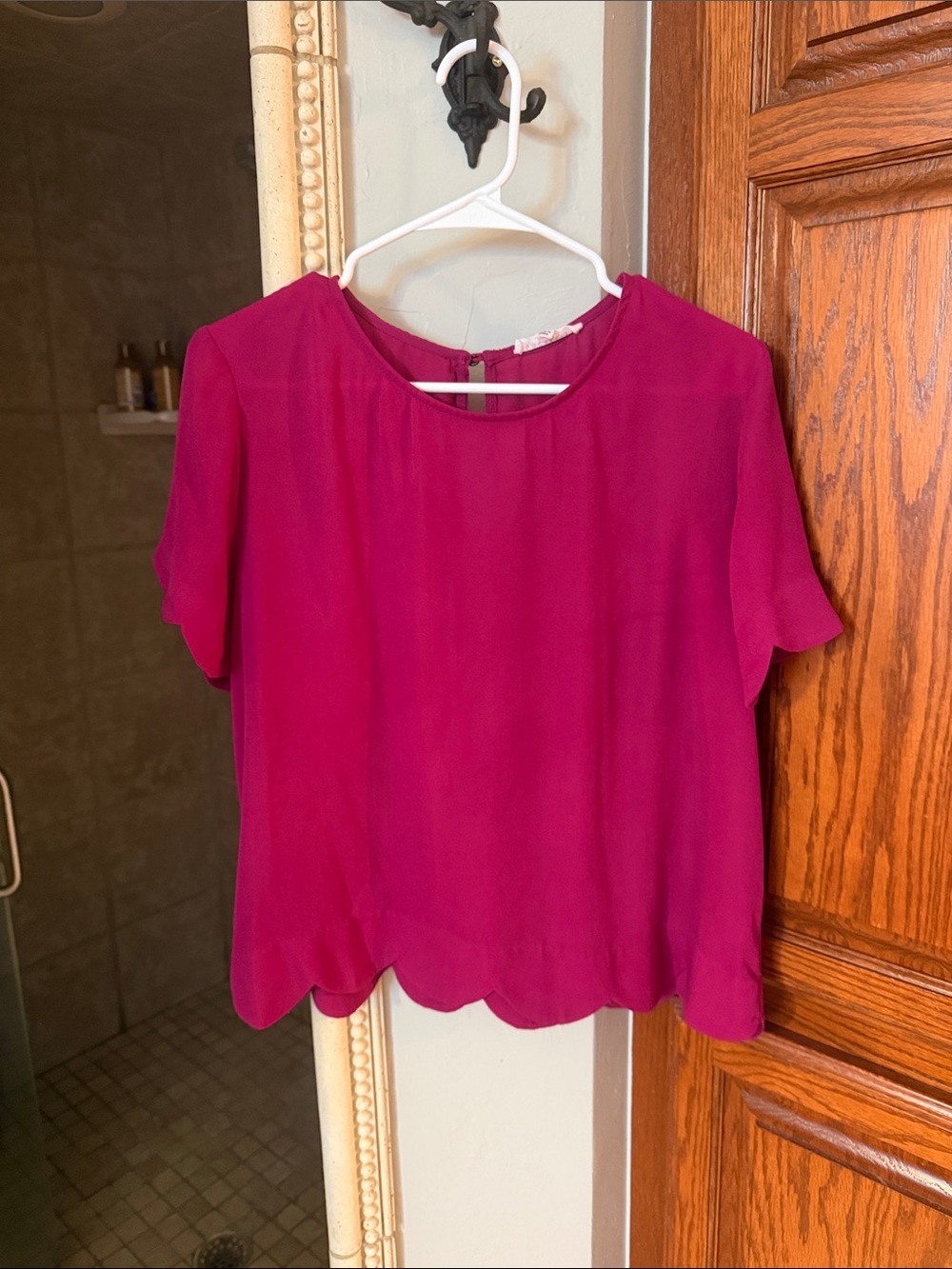 Socialite Magenta Scallop-Hem Short Sleeve Blouse